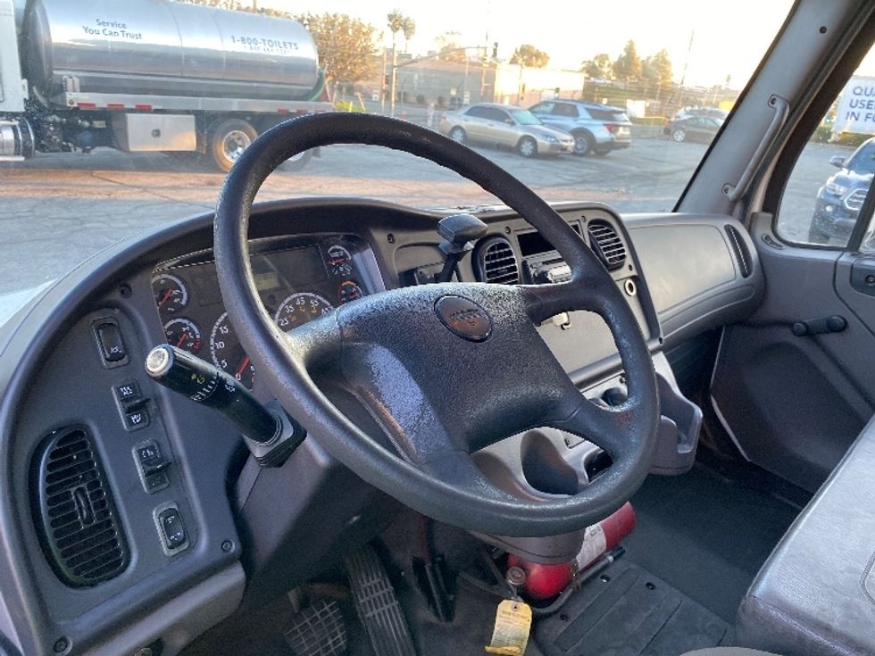 Flatbed Truck-Light and Medium Duty Trucks-Freightliner-2014-M2-Torrance-CA-217,659\n\t\tmiles-$ 34,750 - Image 16