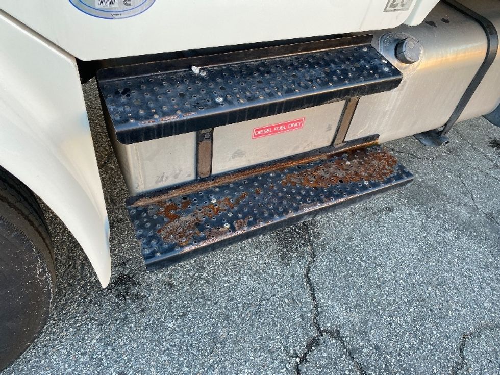 Flatbed Truck-Light and Medium Duty Trucks-Freightliner-2014-M2-Torrance-CA-217,659\n\t\tmiles-$ 34,750 - Image 25