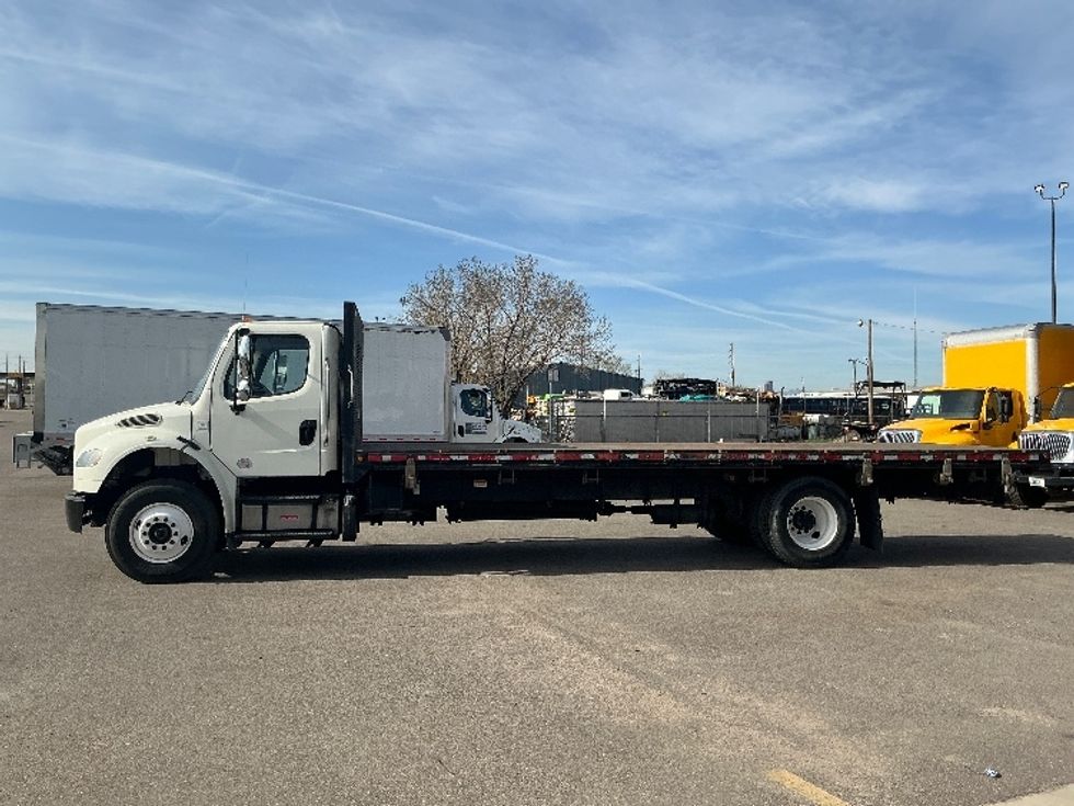Flatbed Truck-Light and Medium Duty Trucks-Freightliner-2015-M2-Aurora-CO-96,421\n\t\tmiles-$ 45,250 - Image 4