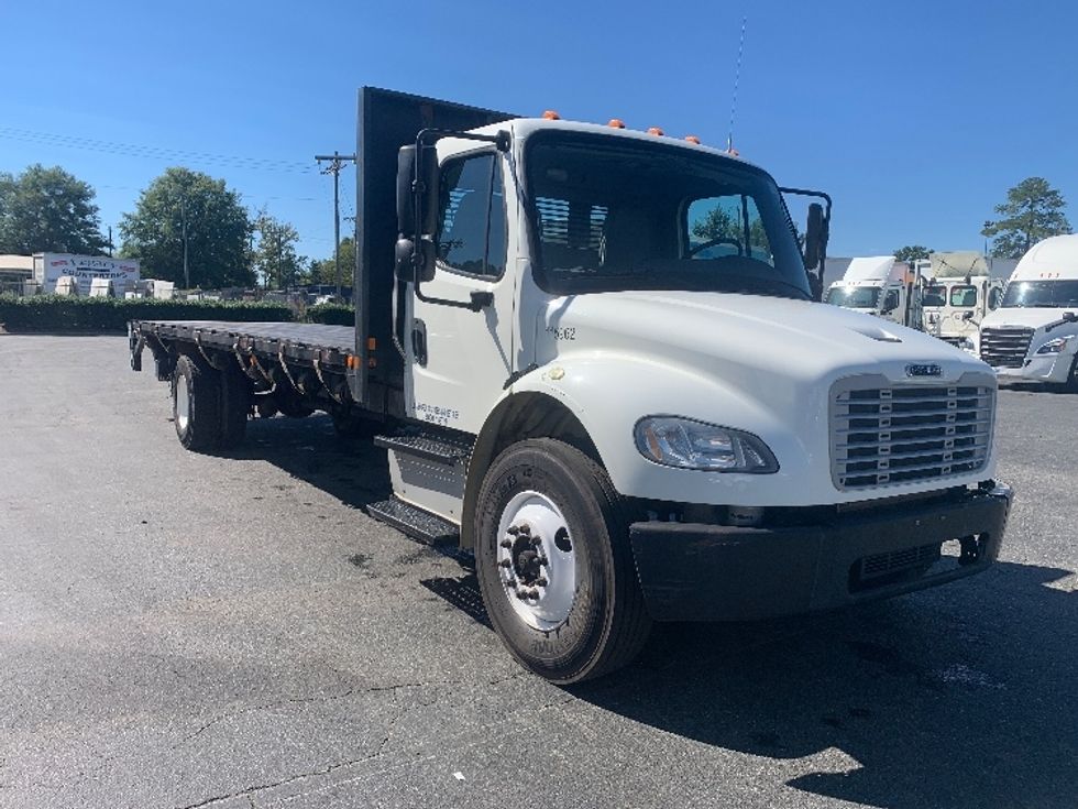 2015 Freightliner M2 Flatbed Truck