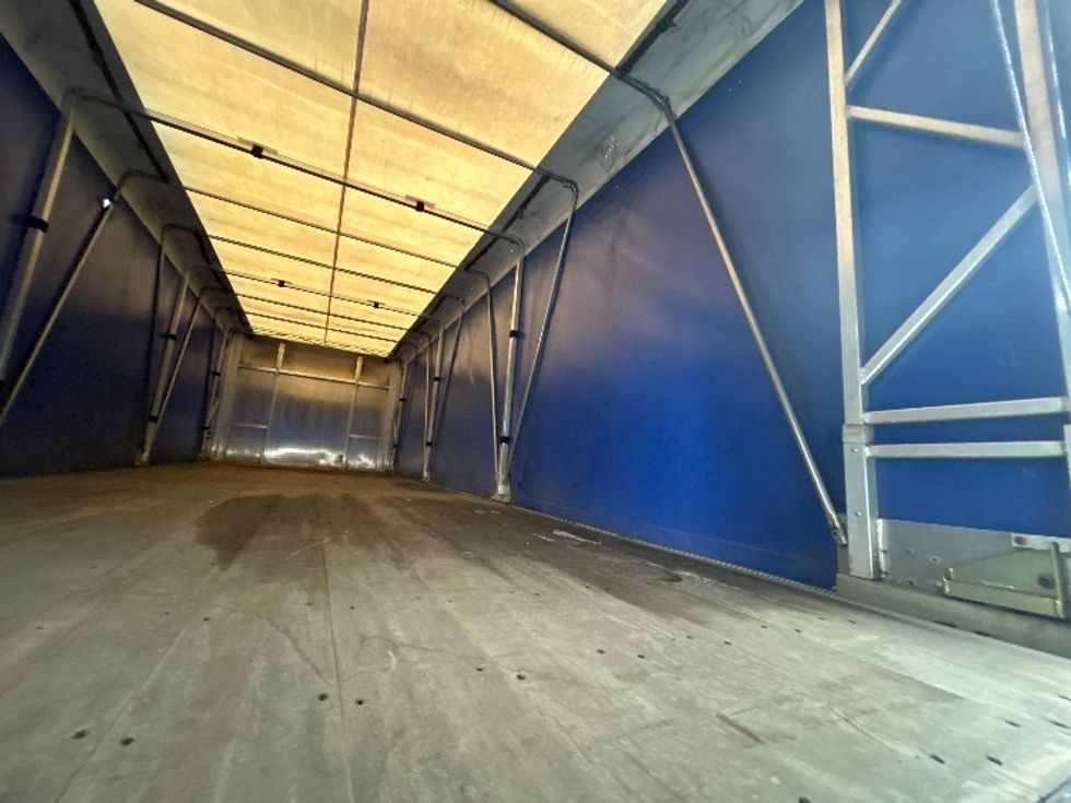 Flatbed Truck-Light and Medium Duty Trucks-Freightliner-2015-M2-Clackamas-OR-113,852\n\t\tmiles-$ 49,250 - Image 12