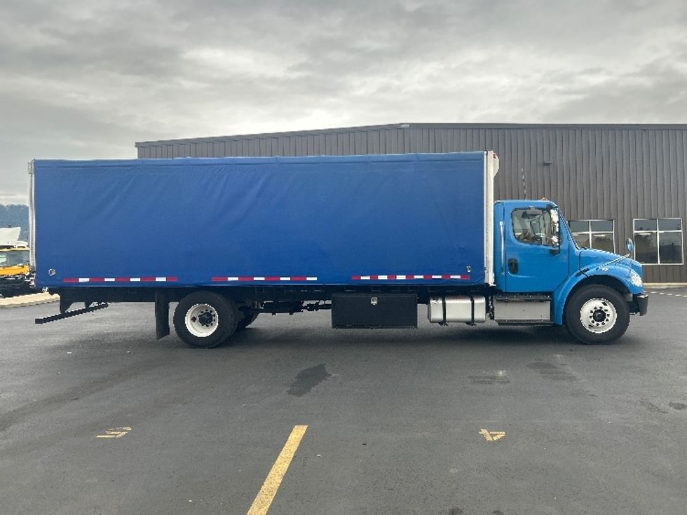 Flatbed Truck-Light and Medium Duty Trucks-Freightliner-2015-M2-Clackamas-OR-113,852\n\t\tmiles-$ 49,250 - Image 15