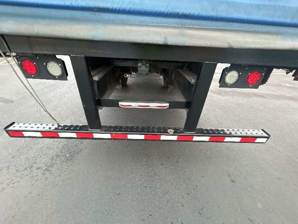 Flatbed Truck-Light and Medium Duty Trucks-Freightliner-2015-M2-Clackamas-OR-113,852\n\t\tmiles-$ 49,250 - Image 9