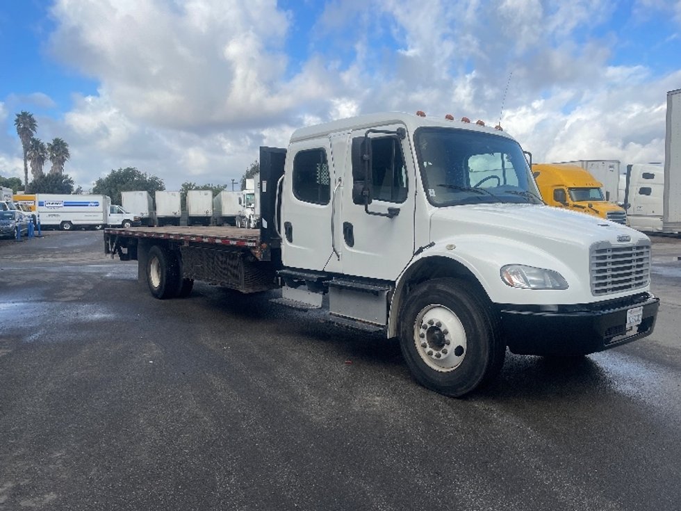 Used Flatbed Trucks for Sale in CA Penske Used Trucks
