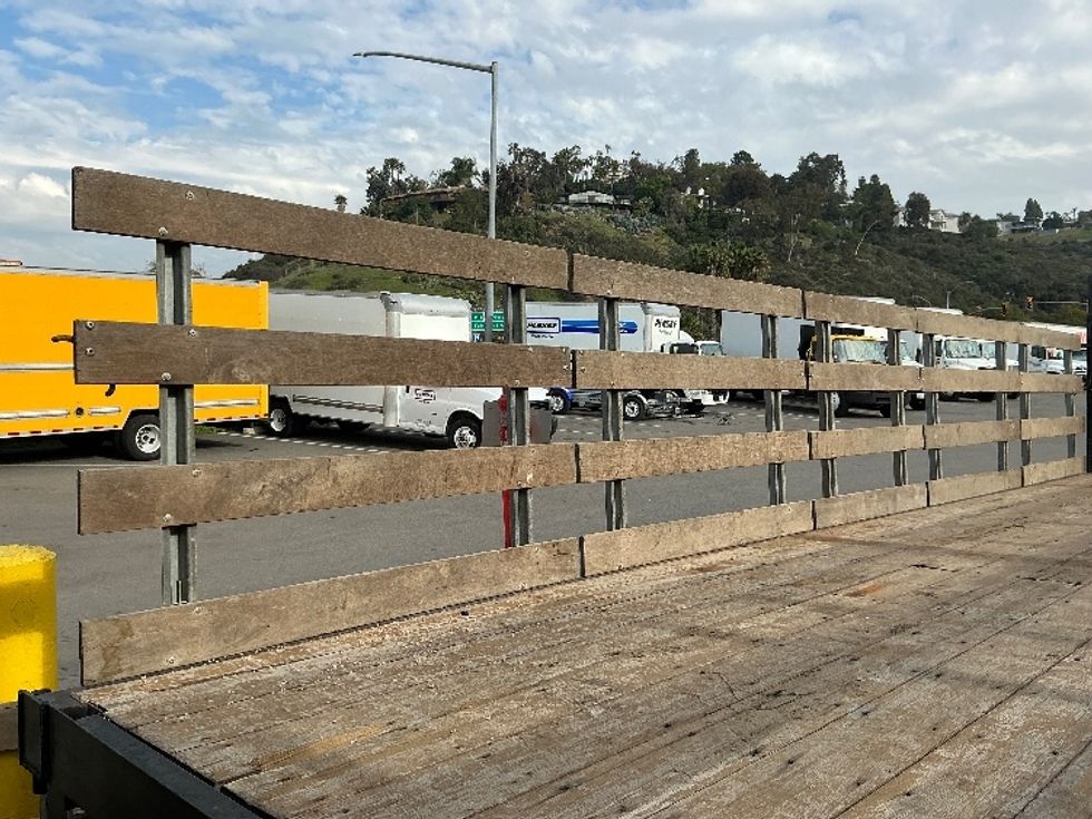 Flatbed Truck-Light and Medium Duty Trucks-Freightliner-2015-M2-Fontana-CA-198,229\n\t\tmiles-$ 32,000 - Image 11