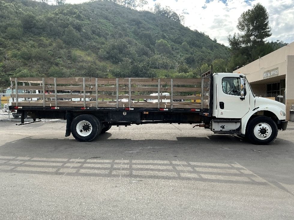 Flatbed Truck-Light and Medium Duty Trucks-Freightliner-2015-M2-Fontana-CA-198,229\n\t\tmiles-$ 32,000 - Image 15