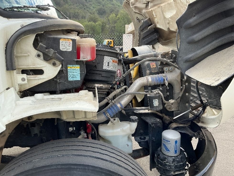 Flatbed Truck-Light and Medium Duty Trucks-Freightliner-2015-M2-Fontana-CA-198,229\n\t\tmiles-$ 32,000 - Image 23