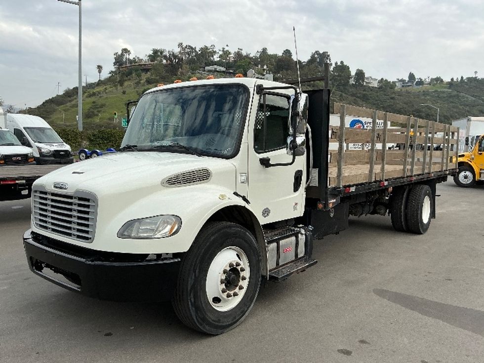 Flatbed Truck-Light and Medium Duty Trucks-Freightliner-2015-M2-Fontana-CA-198,229\n\t\tmiles-$ 32,000 - Image 3