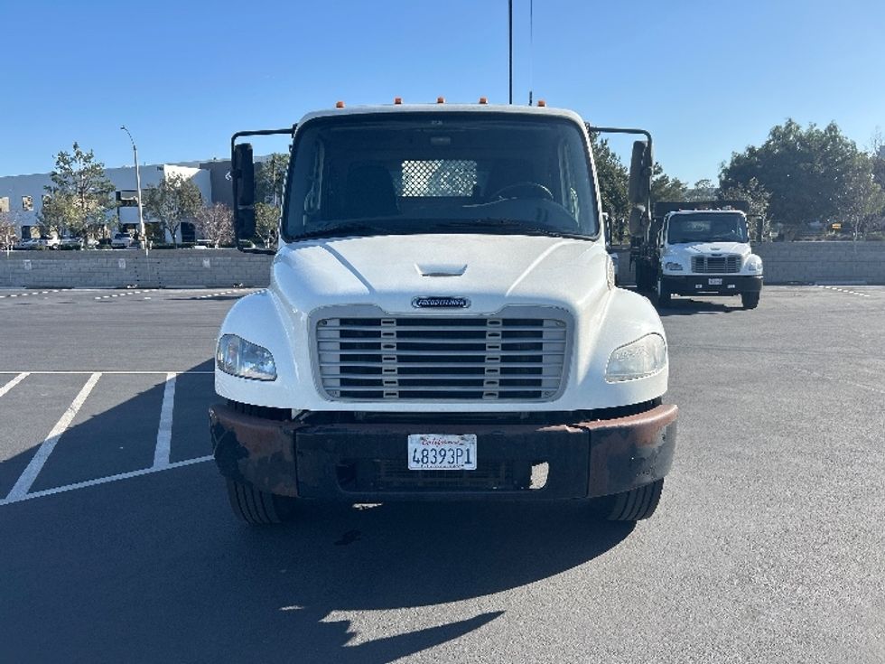 Flatbed Truck-Light and Medium Duty Trucks-Freightliner-2015-M2-Fontana-CA-314,399\n\t\tmiles-$ 24,750 - Image 2