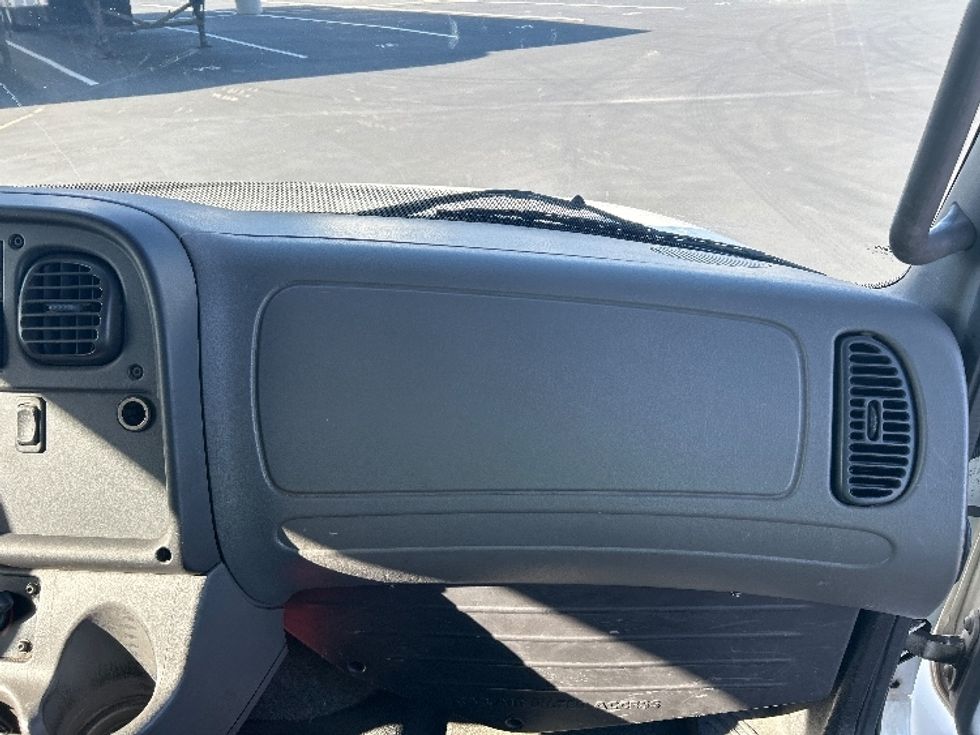 Flatbed Truck-Light and Medium Duty Trucks-Freightliner-2015-M2-Fontana-CA-314,399\n\t\tmiles-$ 24,750 - Image 21