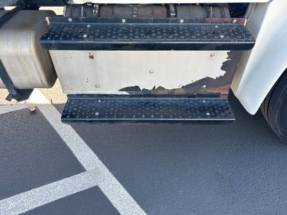 Flatbed Truck-Light and Medium Duty Trucks-Freightliner-2015-M2-Fontana-CA-314,399\n\t\tmiles-$ 24,750 - Image 27