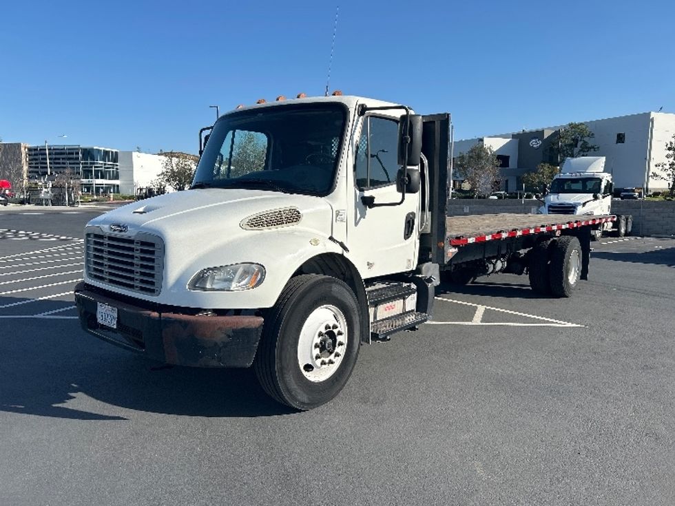 Flatbed Truck-Light and Medium Duty Trucks-Freightliner-2015-M2-Fontana-CA-314,399\n\t\tmiles-$ 24,750 - Image 3