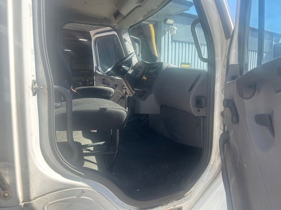 Flatbed Truck-Light and Medium Duty Trucks-Freightliner-2015-M2-Gainesville-FL-314,189\n\t\tmiles-$ 35,000 - Image 10