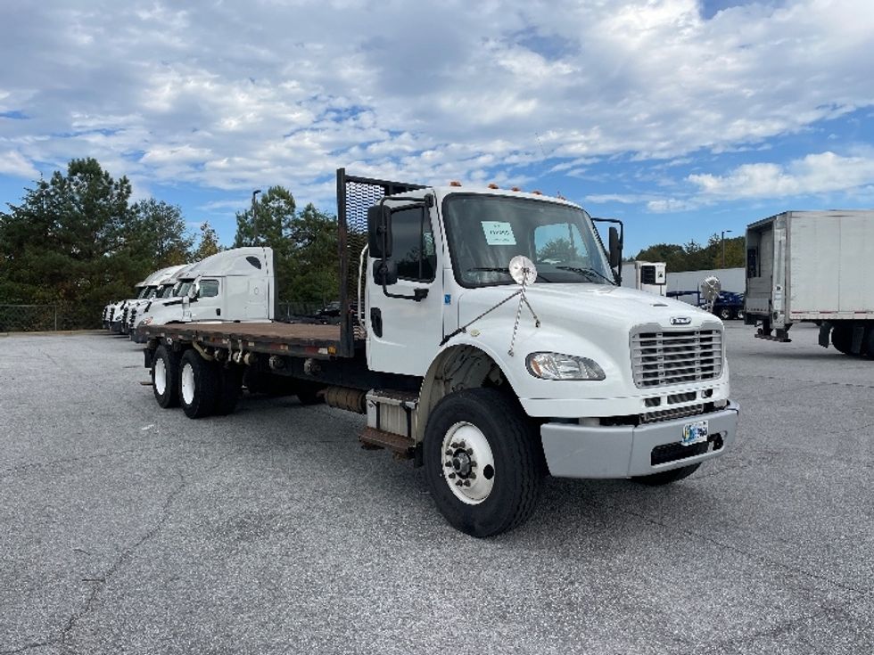 Flatbed Truck-Light and Medium Duty Trucks-Freightliner-2015-M2-Greenville-SC-207,833\n\t\tmiles-$ 47,500 - Image 1