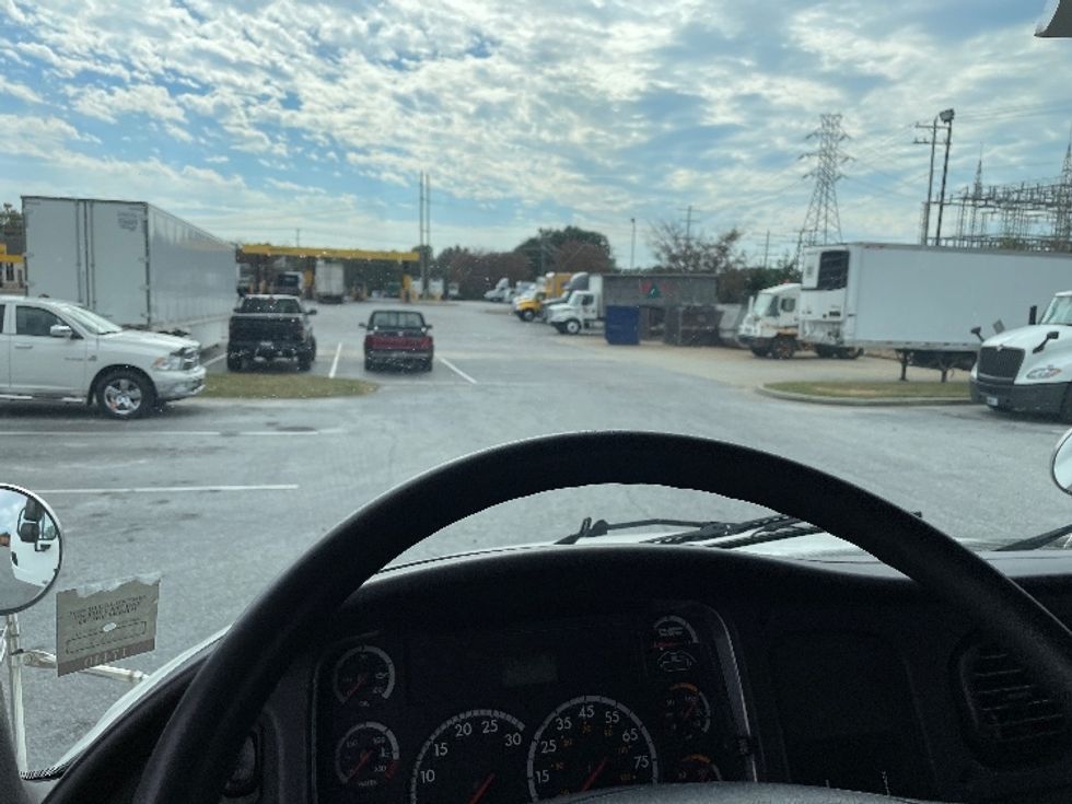 Flatbed Truck-Light and Medium Duty Trucks-Freightliner-2015-M2-Greenville-SC-207,833\n\t\tmiles-$ 47,500 - Image 18