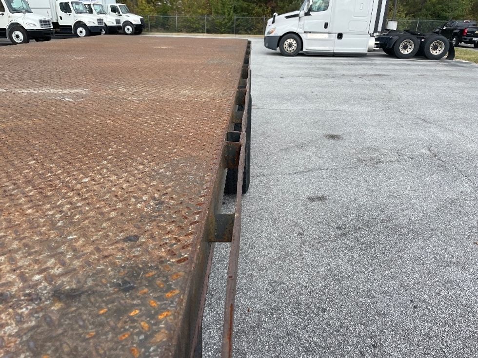 Flatbed Truck-Light and Medium Duty Trucks-Freightliner-2015-M2-Greenville-SC-207,833\n\t\tmiles-$ 47,500 - Image 29