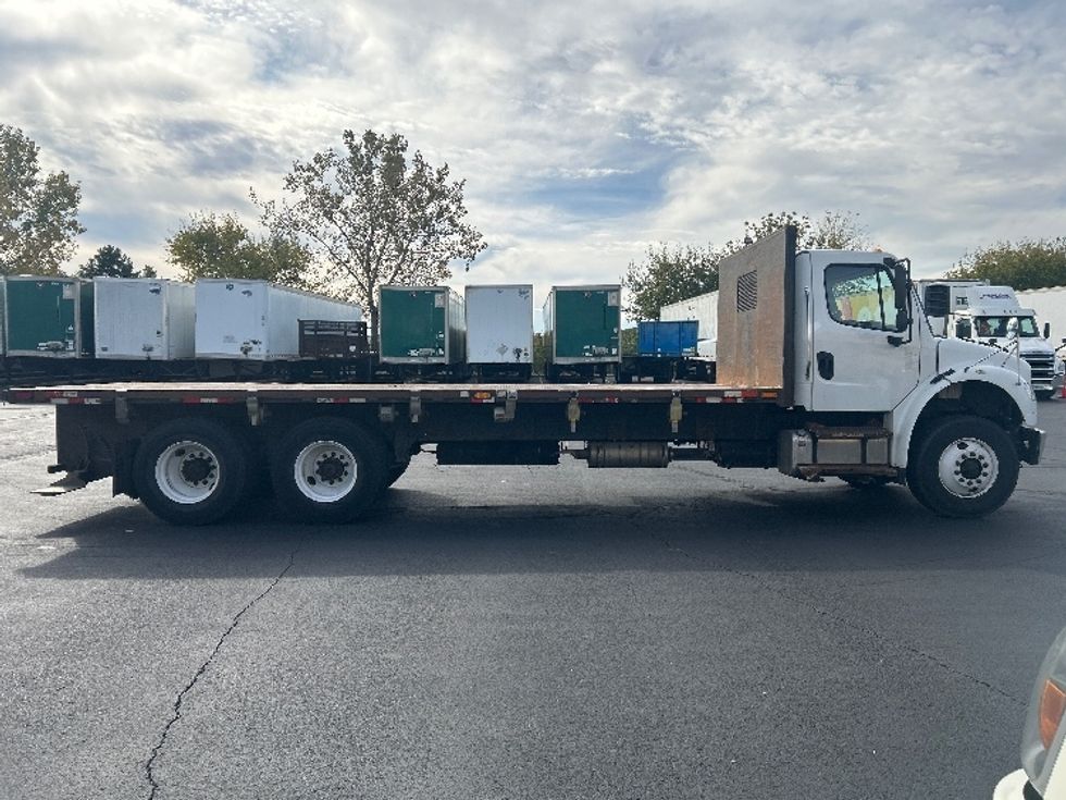 Flatbed Truck-Light and Medium Duty Trucks-Freightliner-2015-M2-Indianapolis-IN-214,840\n\t\tmiles-$ 50,000 - Image 11
