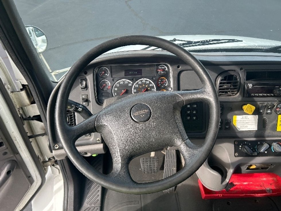 Flatbed Truck-Light and Medium Duty Trucks-Freightliner-2015-M2-Indianapolis-IN-214,840\n\t\tmiles-$ 50,000 - Image 14