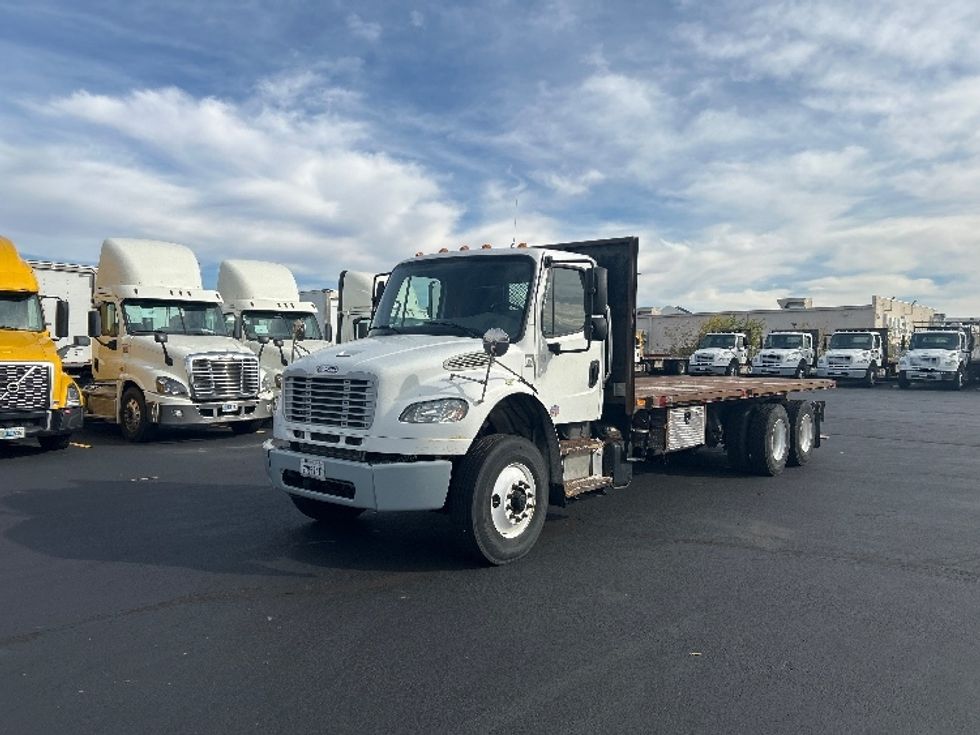Flatbed Truck-Light and Medium Duty Trucks-Freightliner-2015-M2-Indianapolis-IN-214,840\n\t\tmiles-$ 50,000 - Image 3