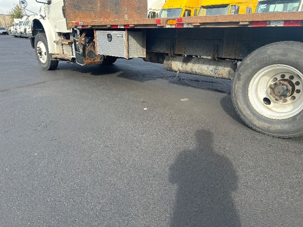 Flatbed Truck-Light and Medium Duty Trucks-Freightliner-2015-M2-Indianapolis-IN-214,840\n\t\tmiles-$ 50,000 - Image 5