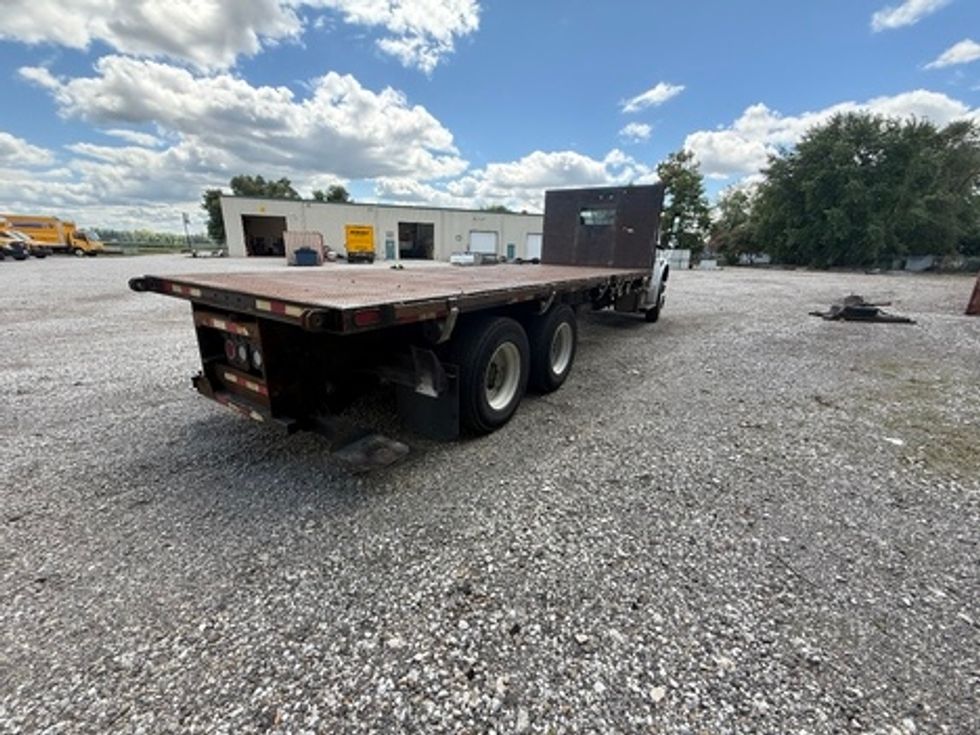 Flatbed Truck-Light and Medium Duty Trucks-Freightliner-2015-M2-Moberly-MO-237,665\n\t\tmiles-$ 44,750 - Image 7