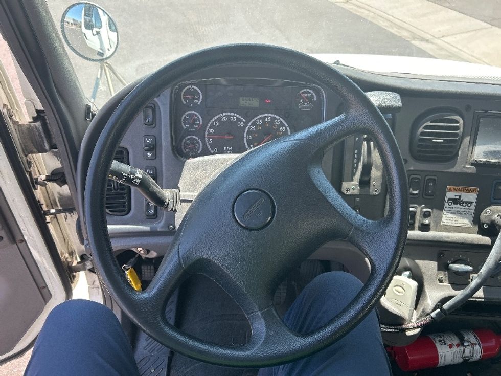 Flatbed Truck-Light and Medium Duty Trucks-Freightliner-2015-M2-Phoenix-AZ-65,882\n\t\tmiles-$ 46,750 - Image 18