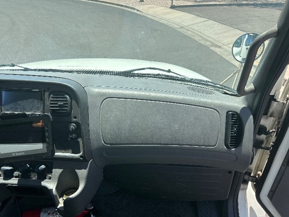 Flatbed Truck-Light and Medium Duty Trucks-Freightliner-2015-M2-Phoenix-AZ-65,882\n\t\tmiles-$ 46,750 - Image 21