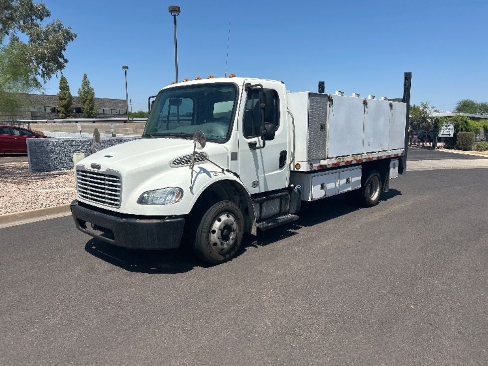 Flatbed Truck-Light and Medium Duty Trucks-Freightliner-2015-M2-Phoenix-AZ-65,882\n\t\tmiles-$ 46,750 - Image 3