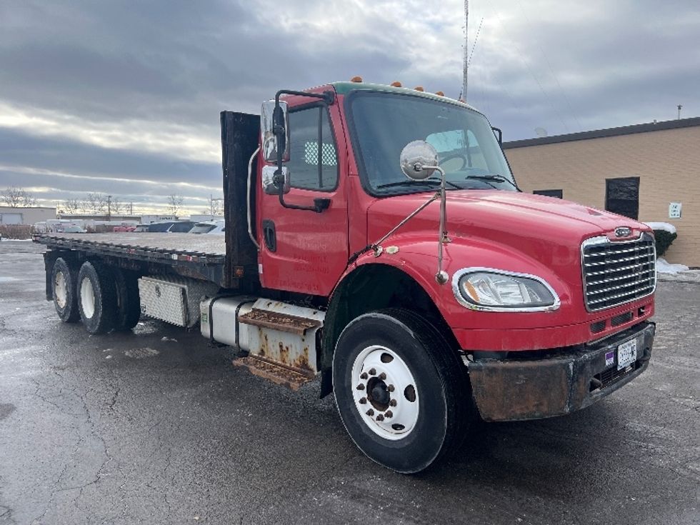 Flatbed Truck-Light and Medium Duty Trucks-Freightliner-2015-M2-Rochester-NY-114,978\n\t\tmiles-$ 46,250 - Image 1