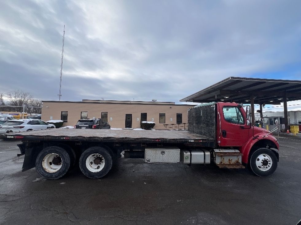 Flatbed Truck-Light and Medium Duty Trucks-Freightliner-2015-M2-Rochester-NY-114,978\n\t\tmiles-$ 46,250 - Image 15