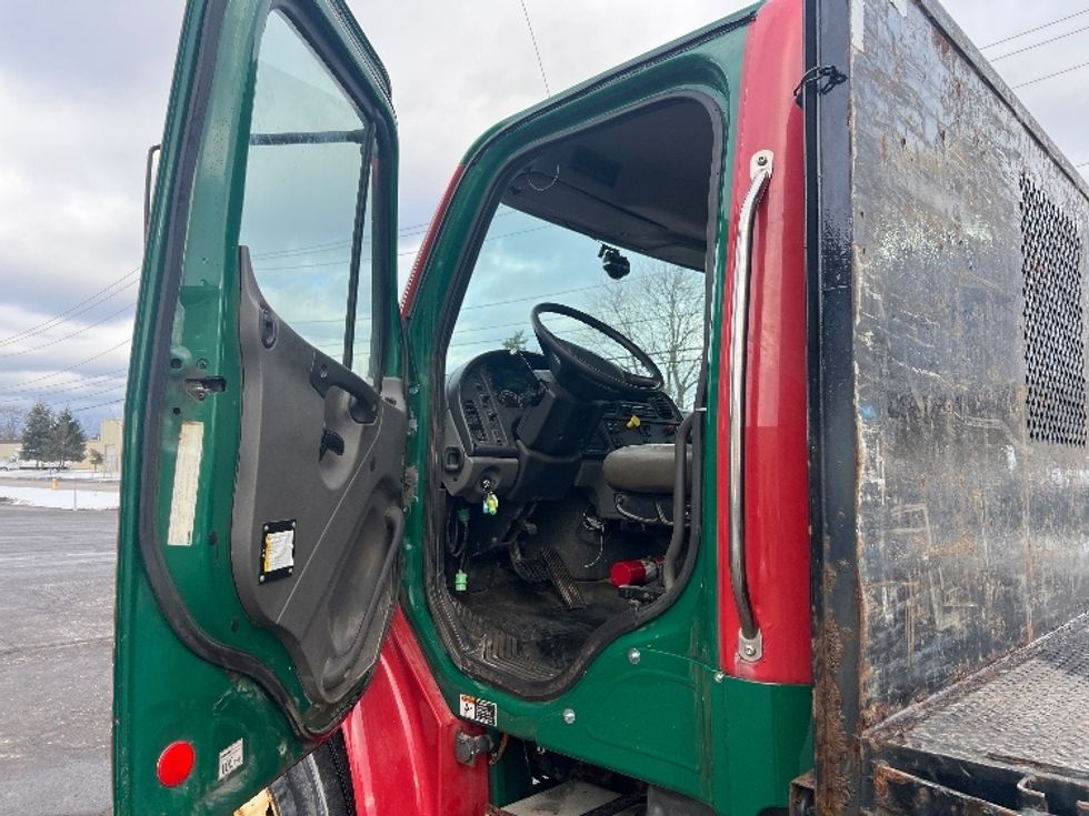 Flatbed Truck-Light and Medium Duty Trucks-Freightliner-2015-M2-Rochester-NY-114,978\n\t\tmiles-$ 46,250 - Image 16