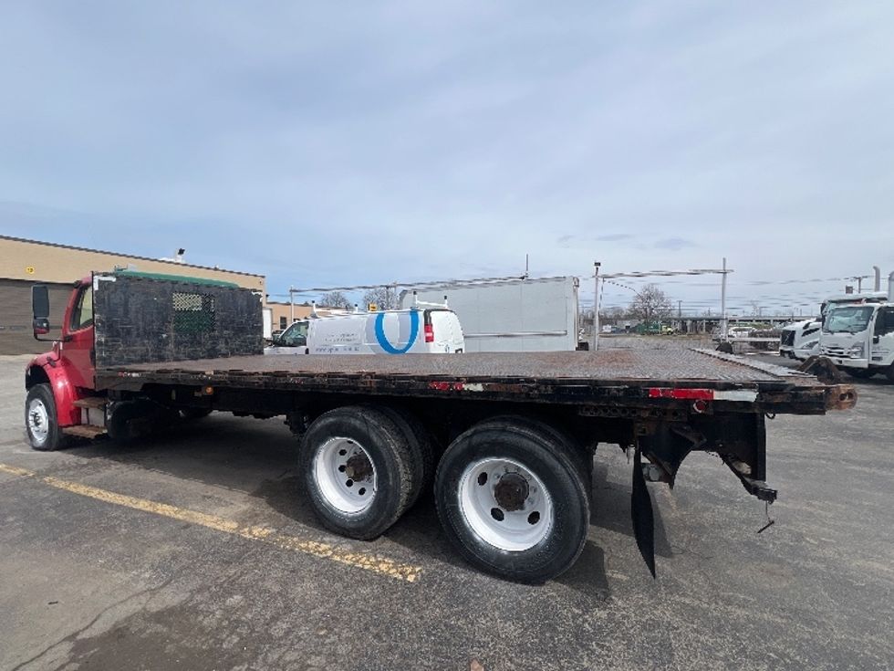 Flatbed Truck-Light and Medium Duty Trucks-Freightliner-2015-M2-Rochester-NY-114,978\n\t\tmiles-$ 46,250 - Image 4