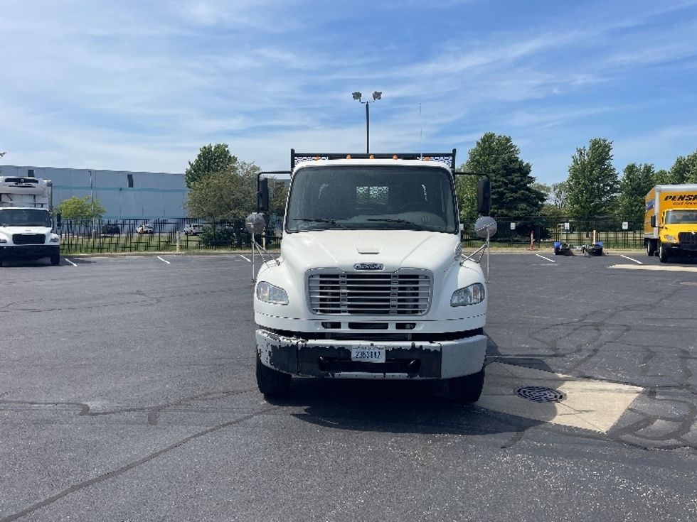 Flatbed Truck-Light and Medium Duty Trucks-Freightliner-2015-M2-South Bend-IN-239,716\n\t\tmiles-$ 44,000 - Image 2