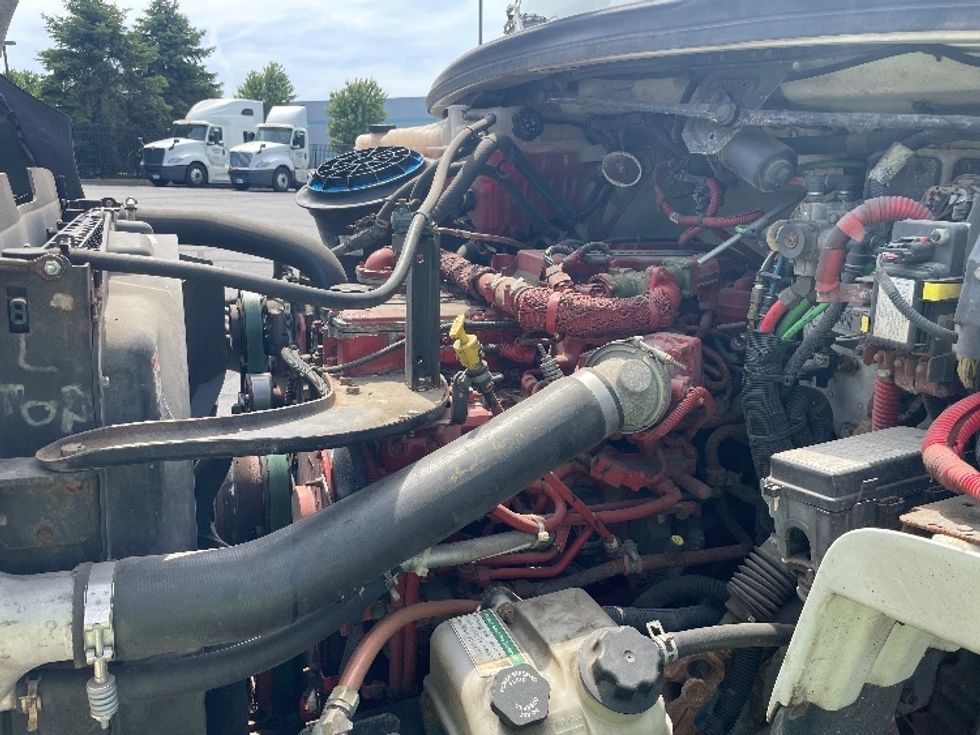 Flatbed Truck-Light and Medium Duty Trucks-Freightliner-2015-M2-South Bend-IN-239,716\n\t\tmiles-$ 44,000 - Image 24