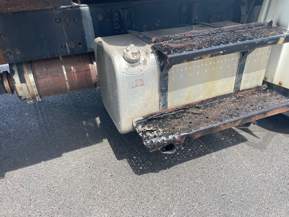 Flatbed Truck-Light and Medium Duty Trucks-Freightliner-2015-M2-South Bend-IN-239,716\n\t\tmiles-$ 44,000 - Image 27