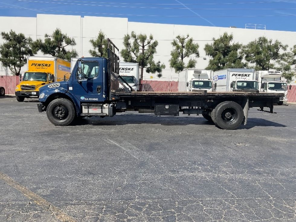 Flatbed Truck-Light and Medium Duty Trucks-Freightliner-2015-M2-Torrance-CA-190,743\n\t\tmiles-$ 39,500 - Image 4
