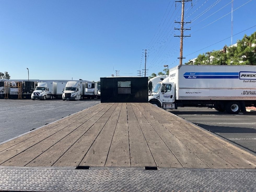 Flatbed Truck-Light and Medium Duty Trucks-Freightliner-2015-M2-Torrance-CA-53,877\n\t\tmiles-$ 49,500 - Image 11