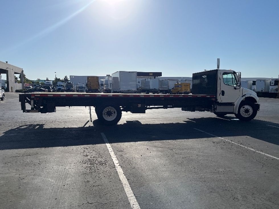 Flatbed Truck-Light and Medium Duty Trucks-Freightliner-2015-M2-Torrance-CA-53,877\n\t\tmiles-$ 49,500 - Image 14