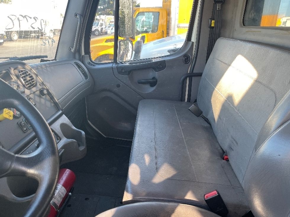 Flatbed Truck-Light and Medium Duty Trucks-Freightliner-2015-M2-Torrance-CA-53,877\n\t\tmiles-$ 49,500 - Image 18