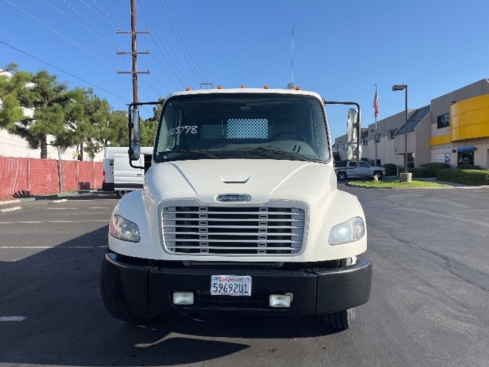 Flatbed Truck-Light and Medium Duty Trucks-Freightliner-2015-M2-Torrance-CA-53,877\n\t\tmiles-$ 49,500 - Image 2