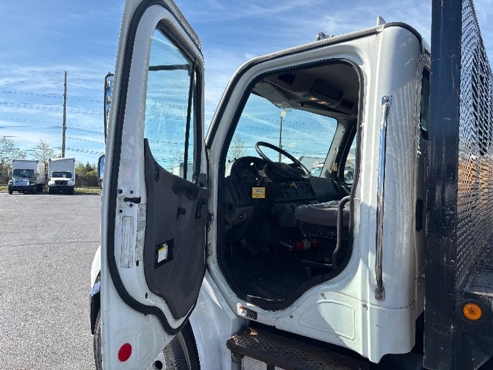 Flatbed Truck-Light and Medium Duty Trucks-Freightliner-2015-M2-West Babylon-NY-29,170\n\t\tmiles-$ 48,500 - Image 13