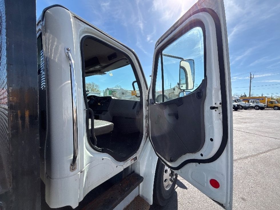 Flatbed Truck-Light and Medium Duty Trucks-Freightliner-2015-M2-West Babylon-NY-29,170\n\t\tmiles-$ 48,500 - Image 17