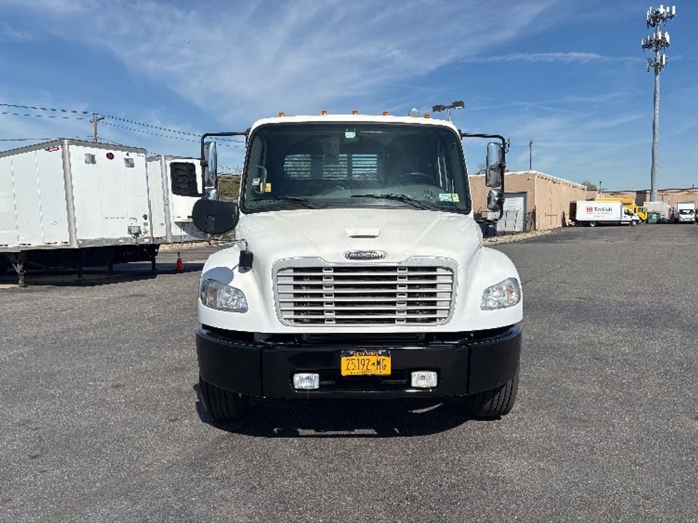Flatbed Truck-Light and Medium Duty Trucks-Freightliner-2015-M2-West Babylon-NY-29,170\n\t\tmiles-$ 48,500 - Image 2