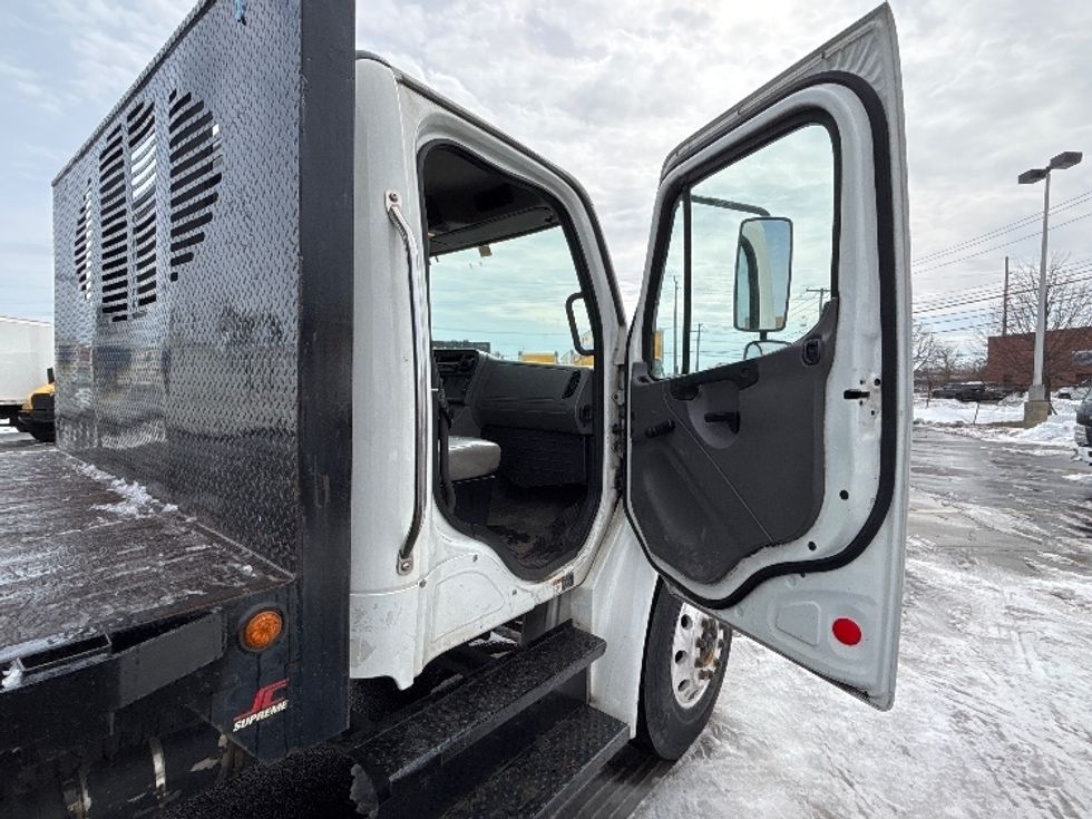 Flatbed Truck-Light and Medium Duty Trucks-Freightliner-2015-M2-West Babylon-NY-30,703\n\t\tmiles-$ 44,500 - Image 15