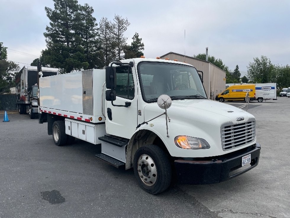 Used Flatbed Trucks for Sale in CA Penske Used Trucks
