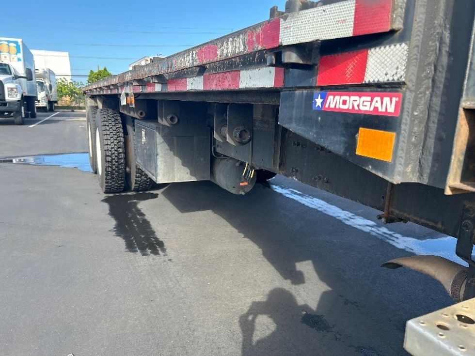 Flatbed Truck-Light and Medium Duty Trucks-Freightliner-2016-114SD-Torrance-CA-134,250\n\t\tmiles-$ 83,500 - Image 10