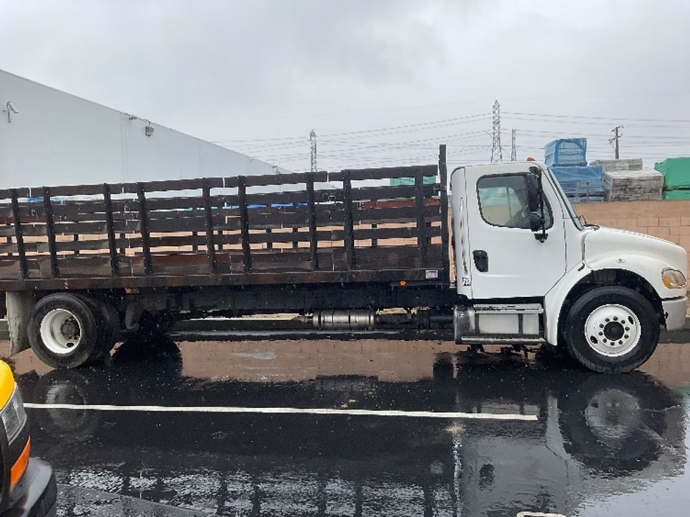 Flatbed Truck-Light and Medium Duty Trucks-Freightliner-2016-M2-Anaheim-CA-265,841\n\t\tmiles-$ 35,500 - Image 15