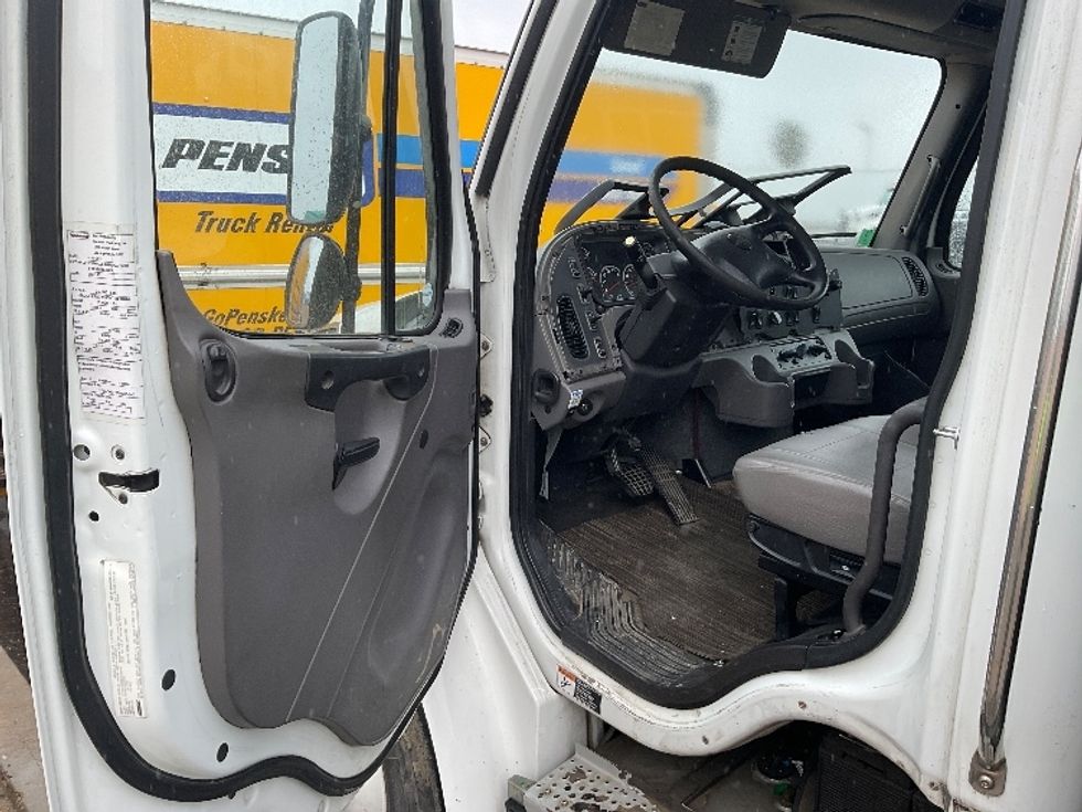 Flatbed Truck-Light and Medium Duty Trucks-Freightliner-2016-M2-Anaheim-CA-265,841\n\t\tmiles-$ 35,500 - Image 16