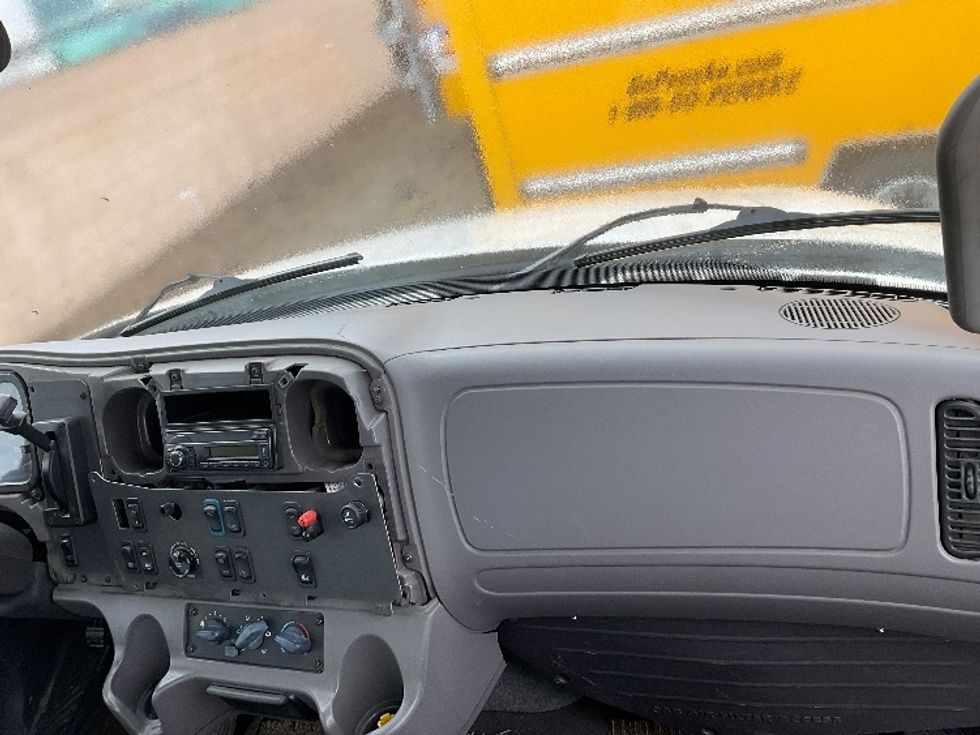 Flatbed Truck-Light and Medium Duty Trucks-Freightliner-2016-M2-Anaheim-CA-265,841\n\t\tmiles-$ 35,500 - Image 21