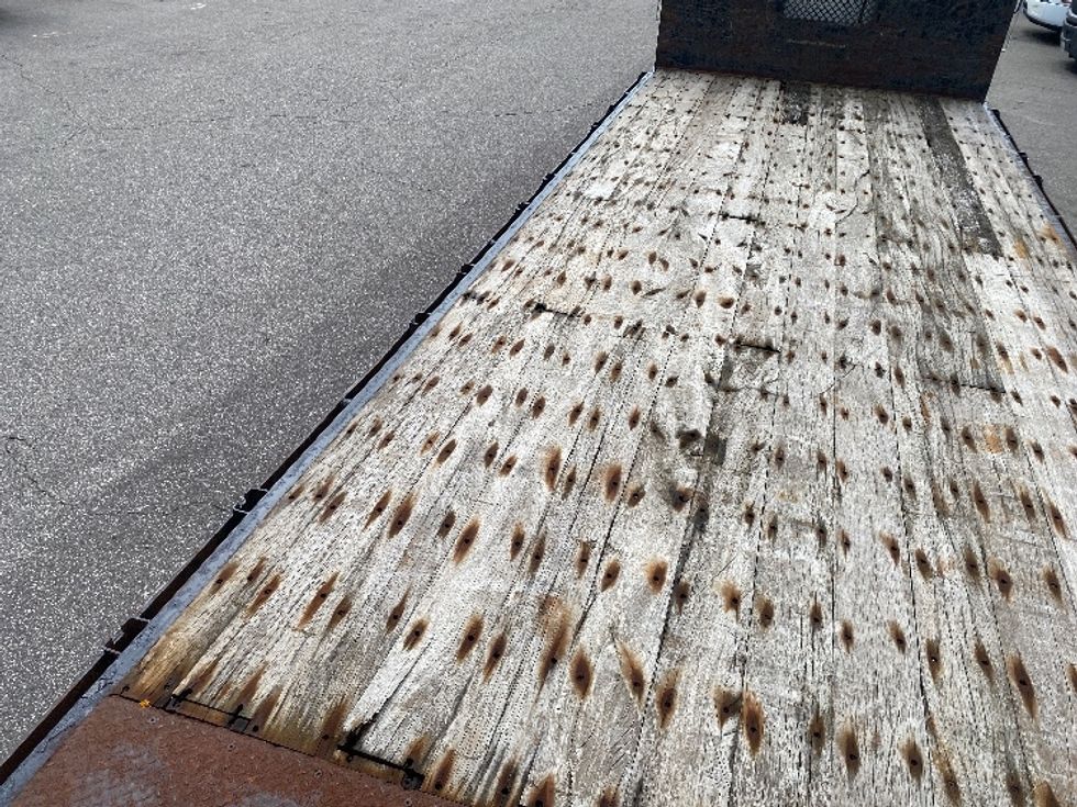 Flatbed Truck-Light and Medium Duty Trucks-Freightliner-2016-M2-Brooklyn Park-MN-157,920\n\t\tmiles-$ 63,250 - Image 10